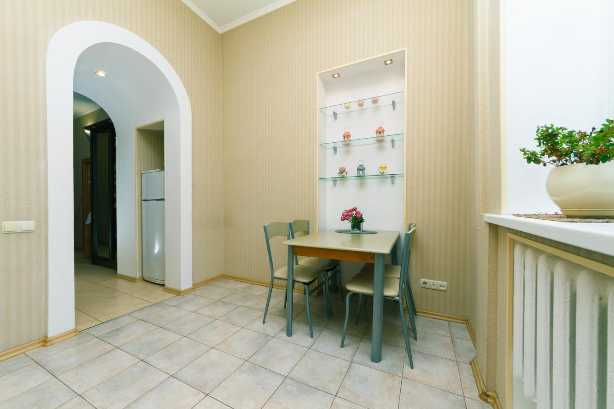Apartment Baseina Khreschatyk キエフ エクステリア 写真